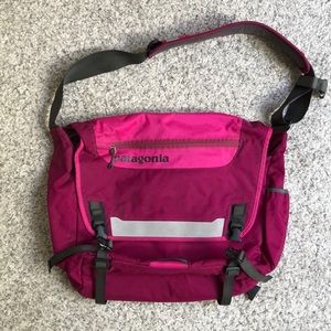 Pink Patagonia cross body messenger bag
